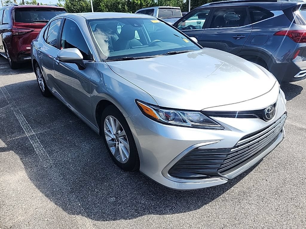 Used 2023 Toyota Camry LE FWD image 2
