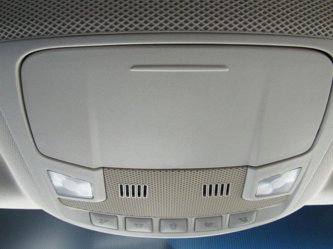 Used 2015 Ford Edge SE FWD image 23