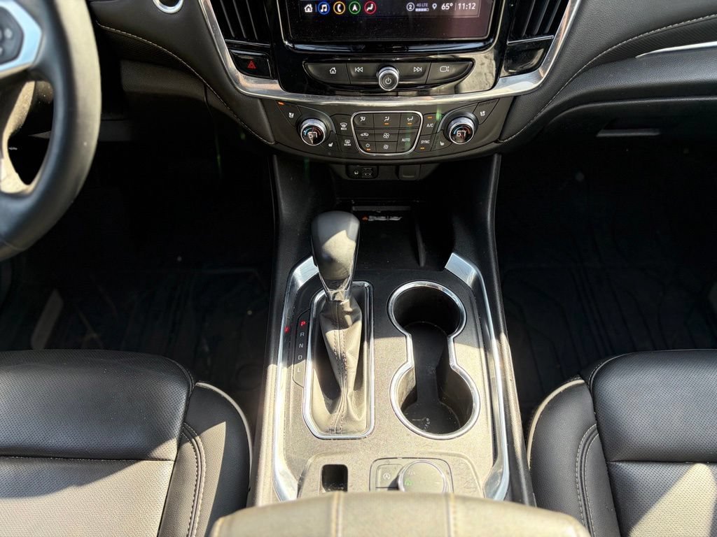 Used 2023 Chevrolet Traverse Premier w/ Redline Edition AWD/4WD image 32