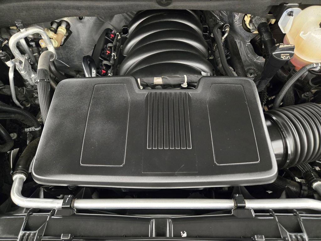 Used 2024 Chevrolet Suburban High Country AWD/4WD image 35