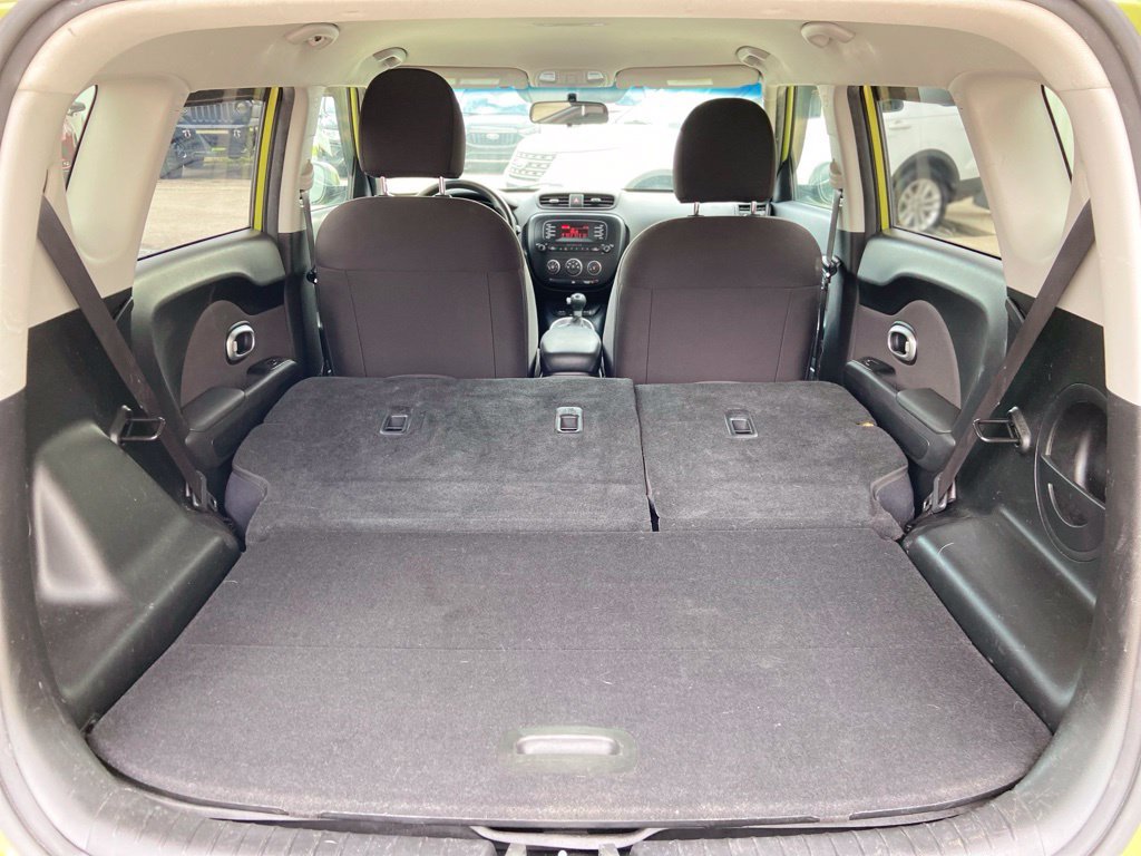 Used 2015 Kia Soul FWD image 28
