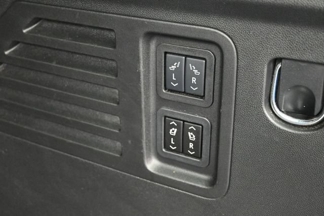 Used 2024 Chevrolet Traverse RS w/ LPO, Floor Liner Package AWD/4WD image 30
