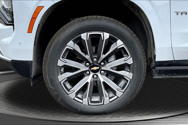 New 2026 Chevrolet Tahoe High Country AWD/4WD image 13