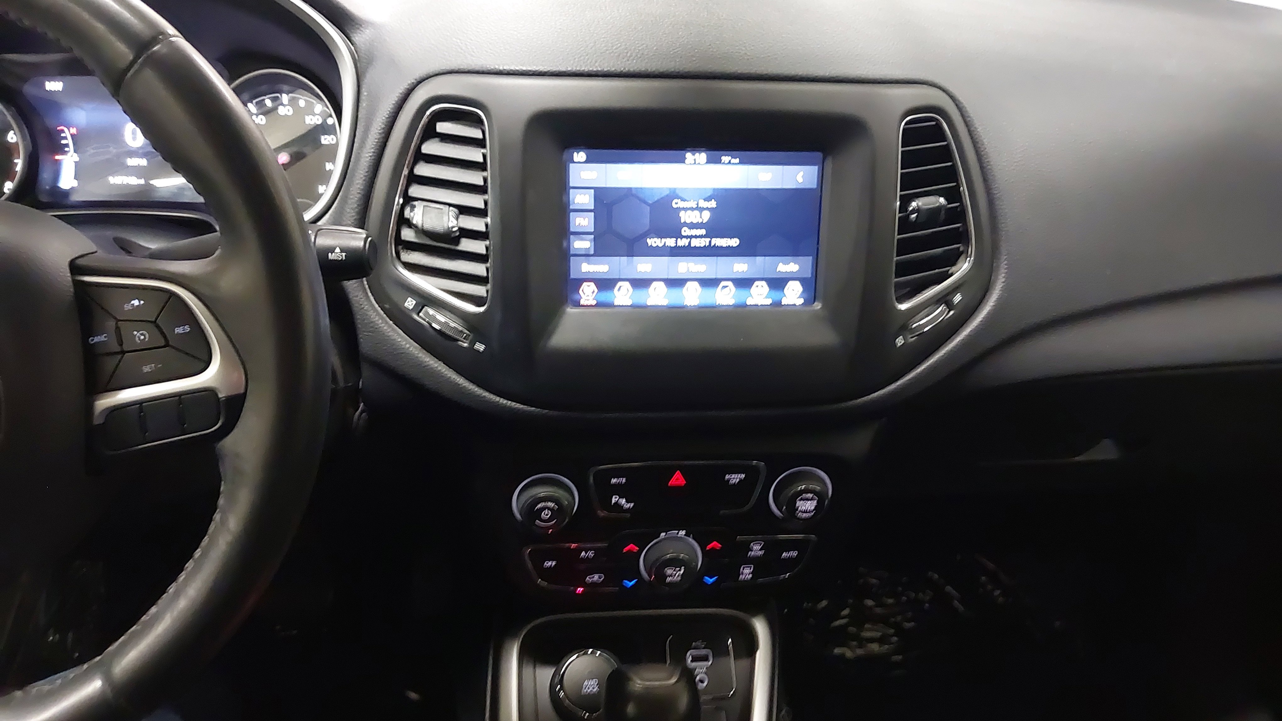 Used 2017 Jeep Compass Latitude w/ Popular Equipment Group image 21