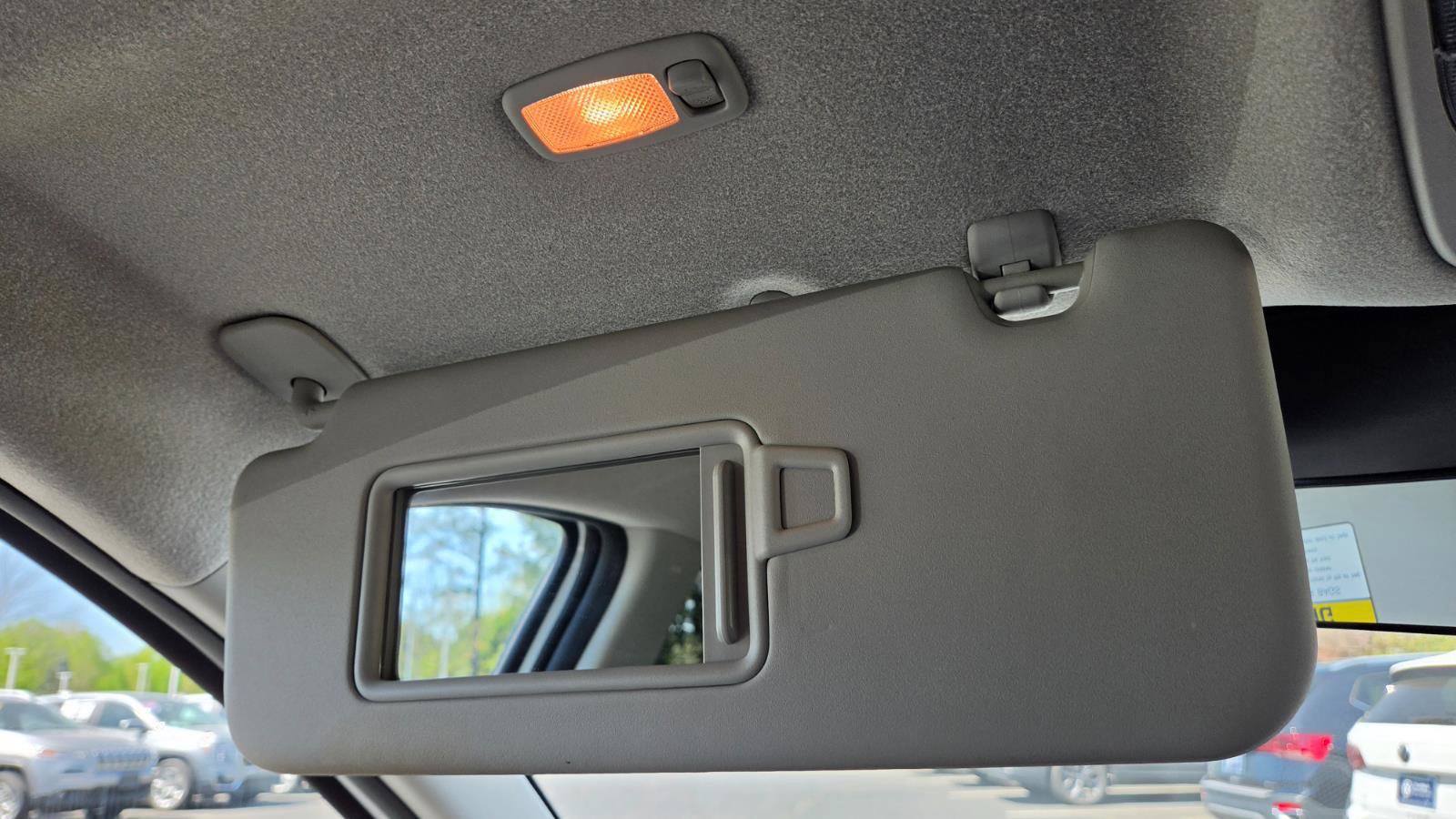 Used 2023 Kia Niro EX image 40