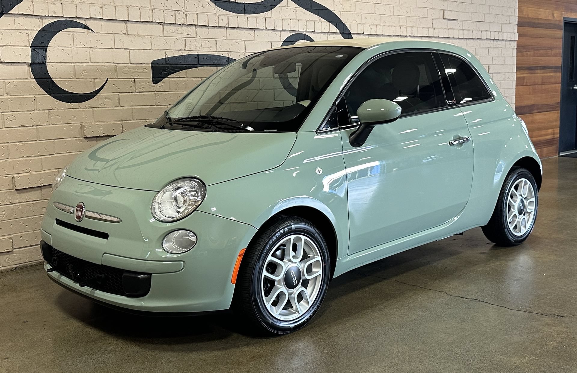 Used 2015 FIAT 500 Pop FWD image 16