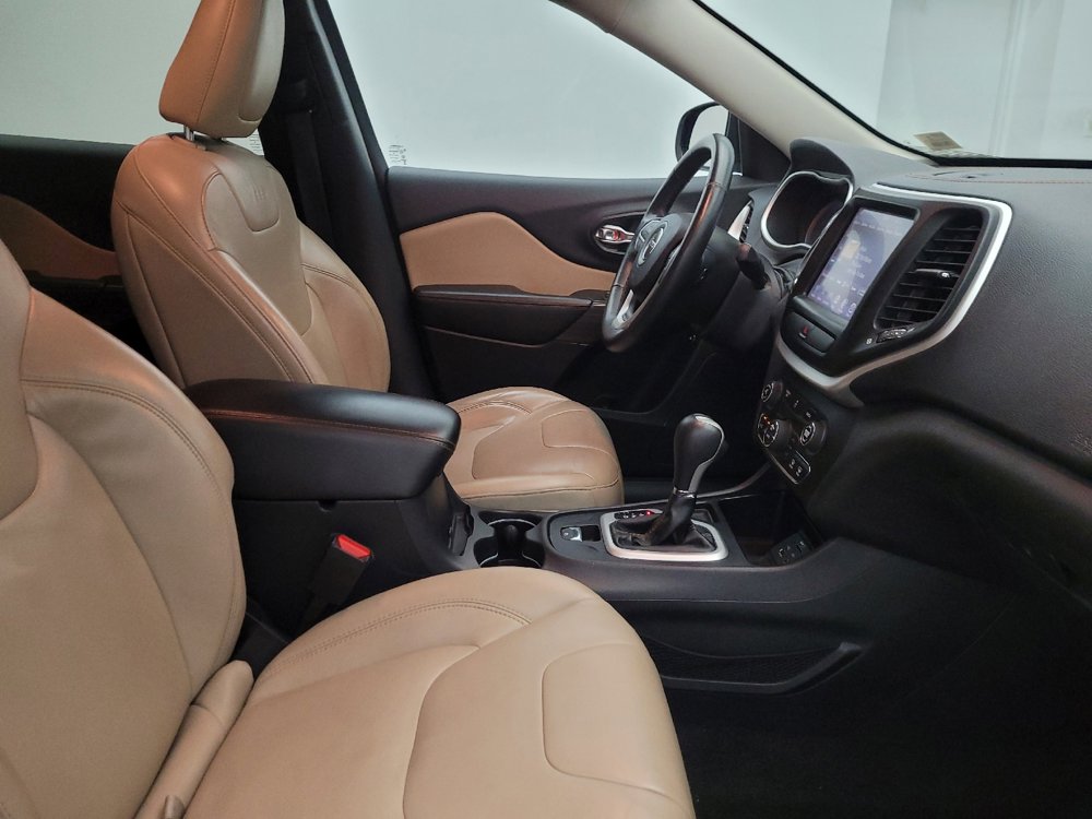 Used 2016 Jeep Cherokee Limited image 21