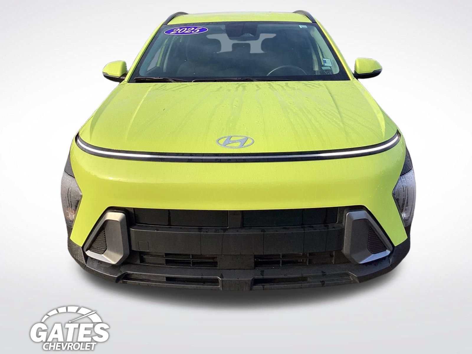 Used 2025 Hyundai Kona SEL FWD image 2