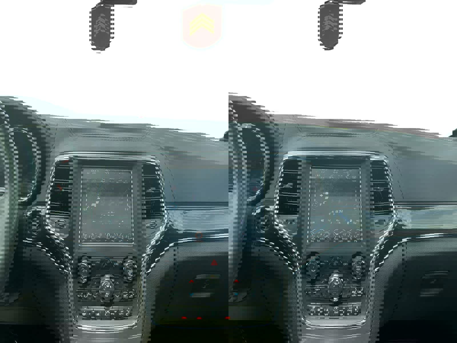 Used 2018 Jeep Grand Cherokee Overland image 10