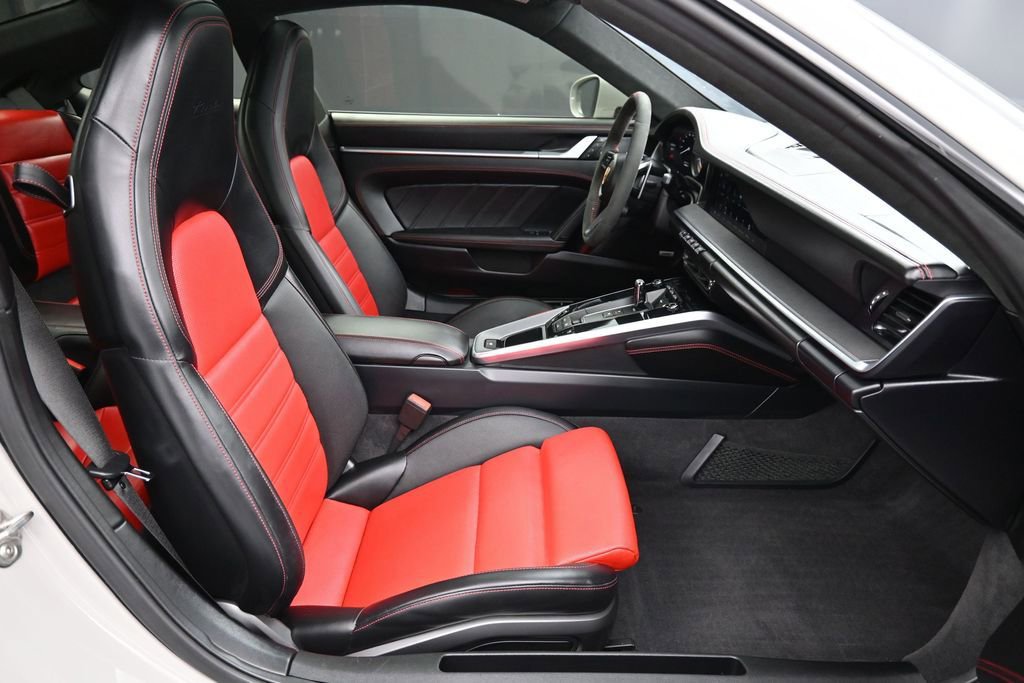 Certified 2022 Porsche 911 Turbo AWD/4WD image 30