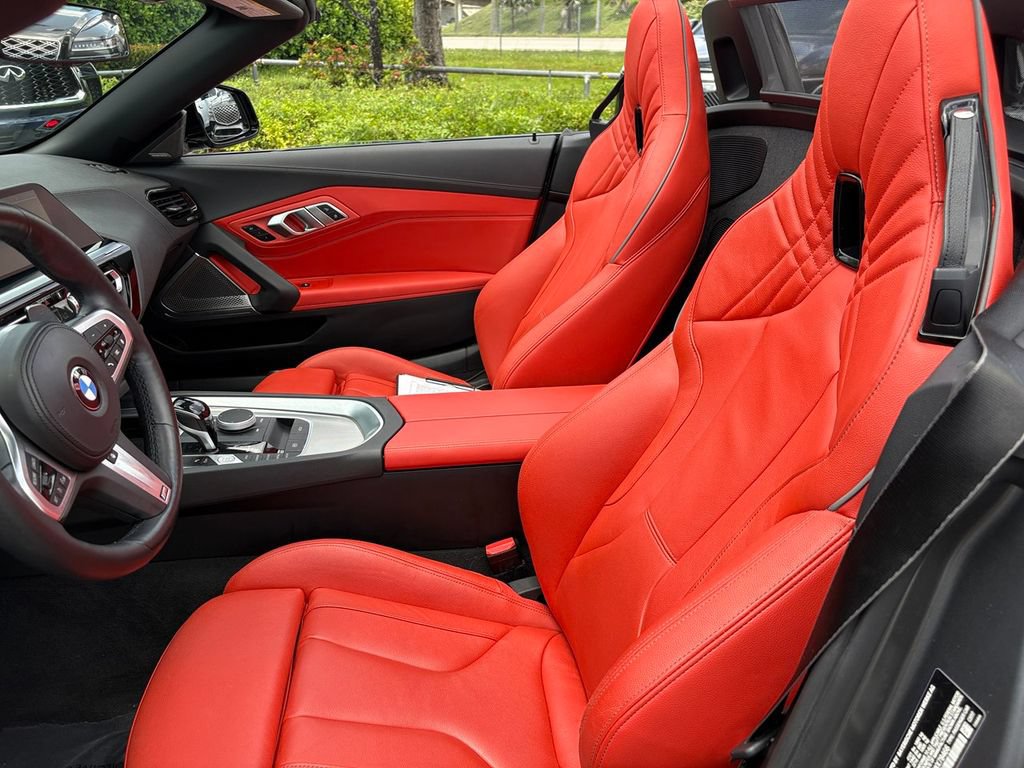 Used 2022 BMW Z4 M40i w/ Premium Package RWD image 27