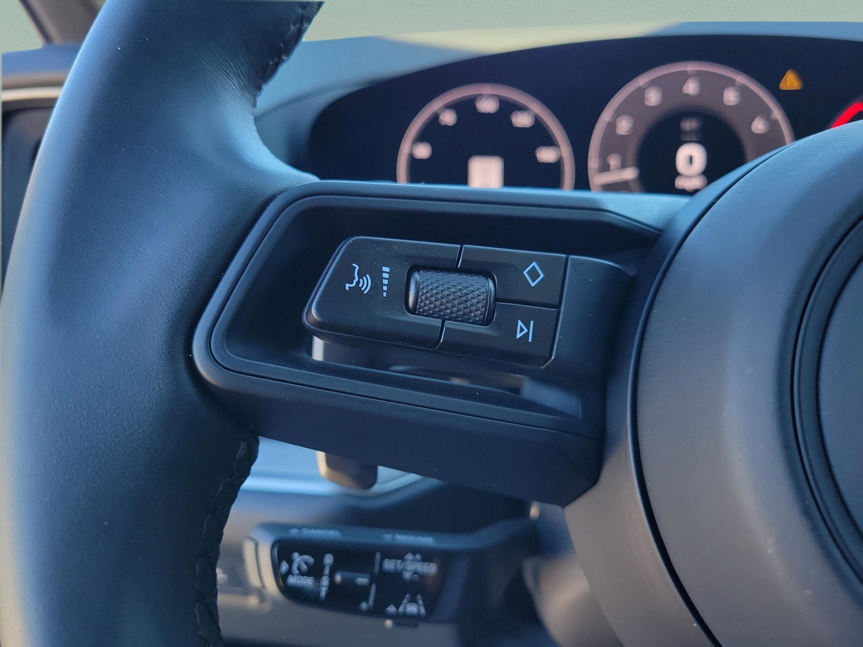 Used 2024 Porsche Cayenne S image 31