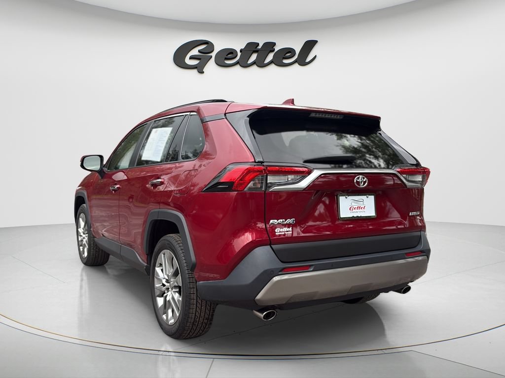 Used 2022 Toyota RAV4 Limited w/ Limited Grade Weather Package FWD image 7