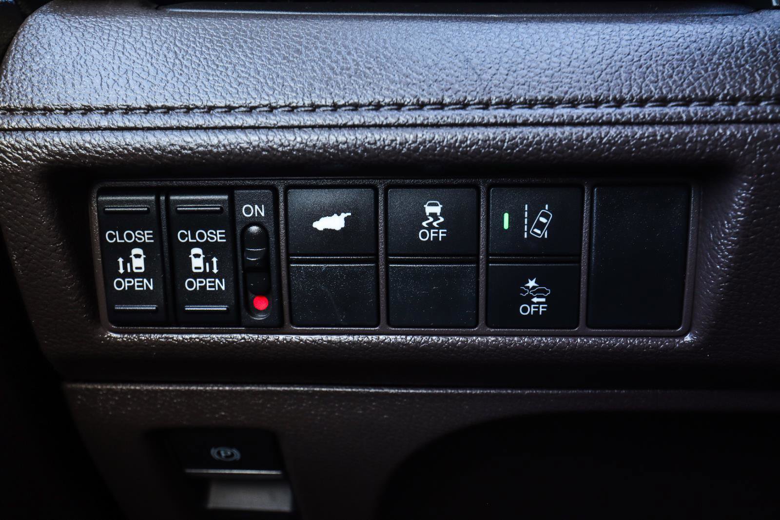 Used 2018 Honda Odyssey EX-L image 37