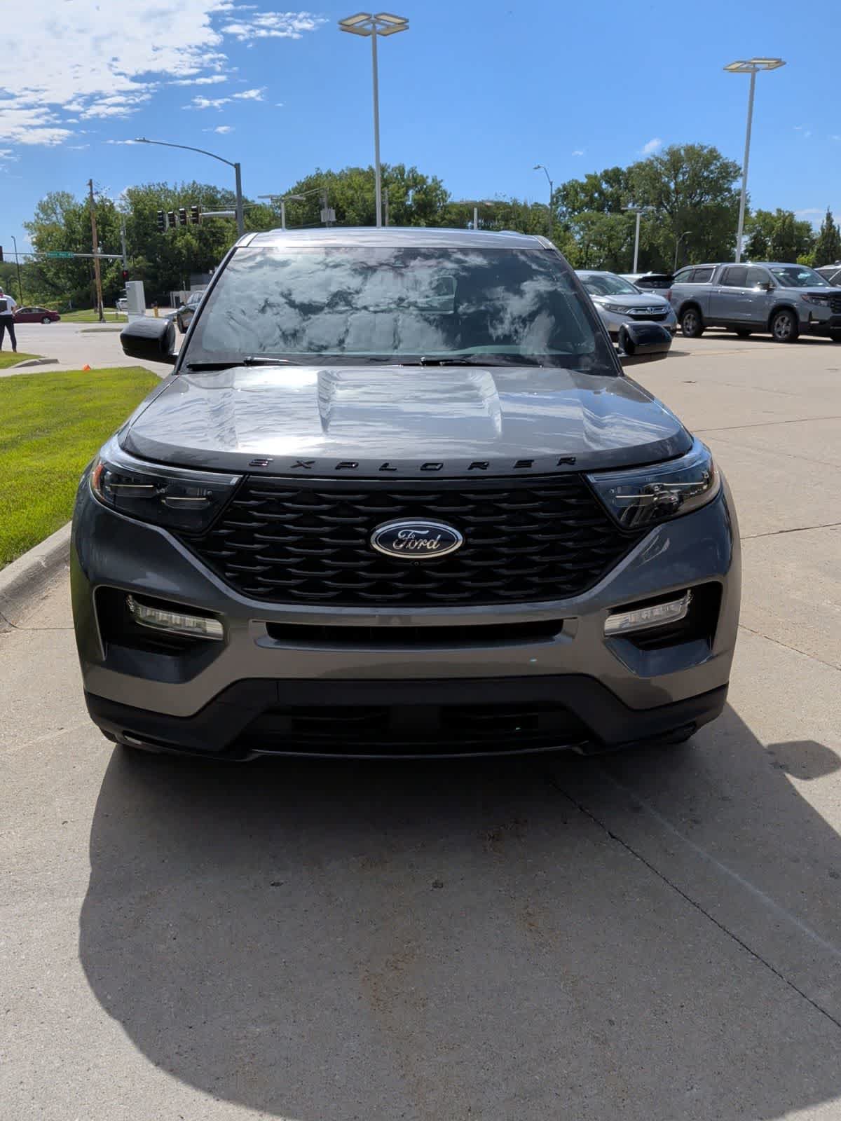 Used 2022 Ford Explorer ST-Line AWD/4WD image 7
