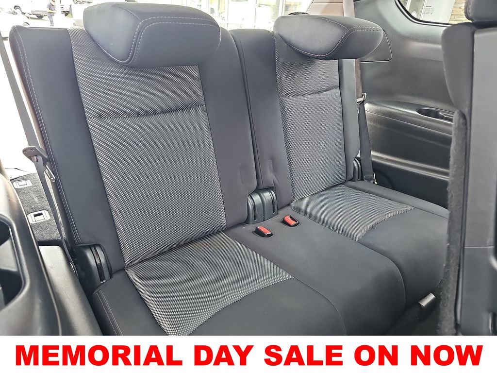 Used 2017 Nissan Pathfinder S FWD image 12