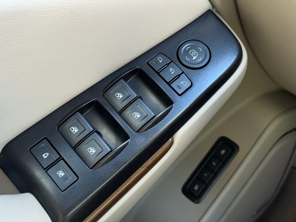 Used 2019 GMC Yukon XL Denali w/ Denali Ultimate Package image 19