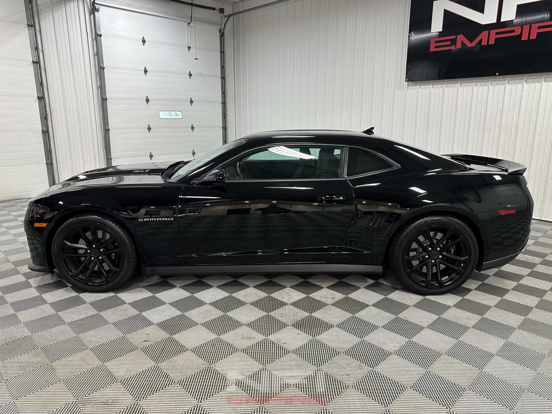 Used 2012 Chevrolet Camaro ZL1 RWD image 2
