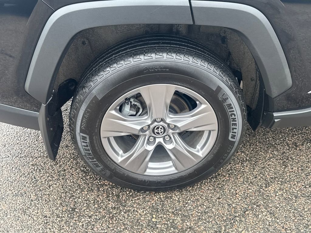 Used 2024 Toyota RAV4 XLE w/ Convenience Package image 39