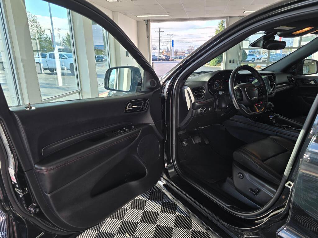 Used 2024 Dodge Durango GT image 35