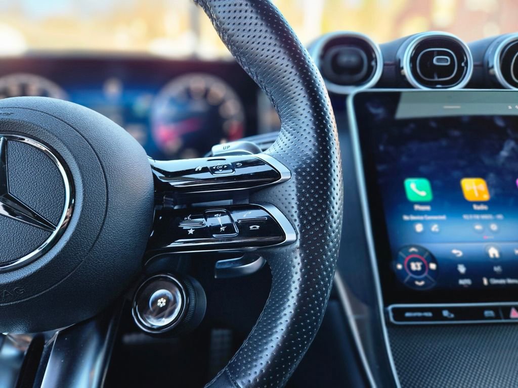 Used 2025 Mercedes-Benz GLC 43 AMG 4MATIC image 23