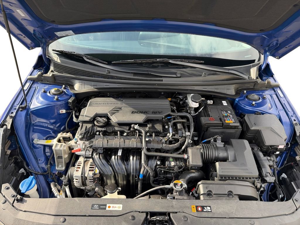 Certified 2023 Hyundai Elantra SEL w/ Preferred Accessory Package image 16