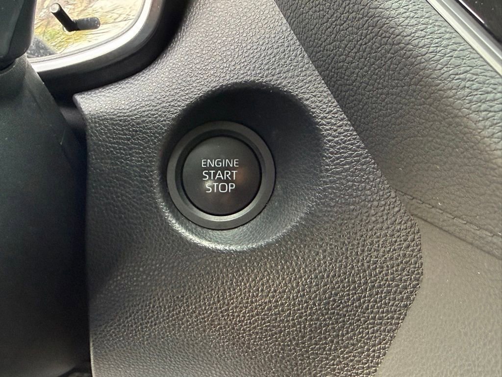 Certified 2024 Toyota Corolla Cross XLE w/ Convenience Package image 31