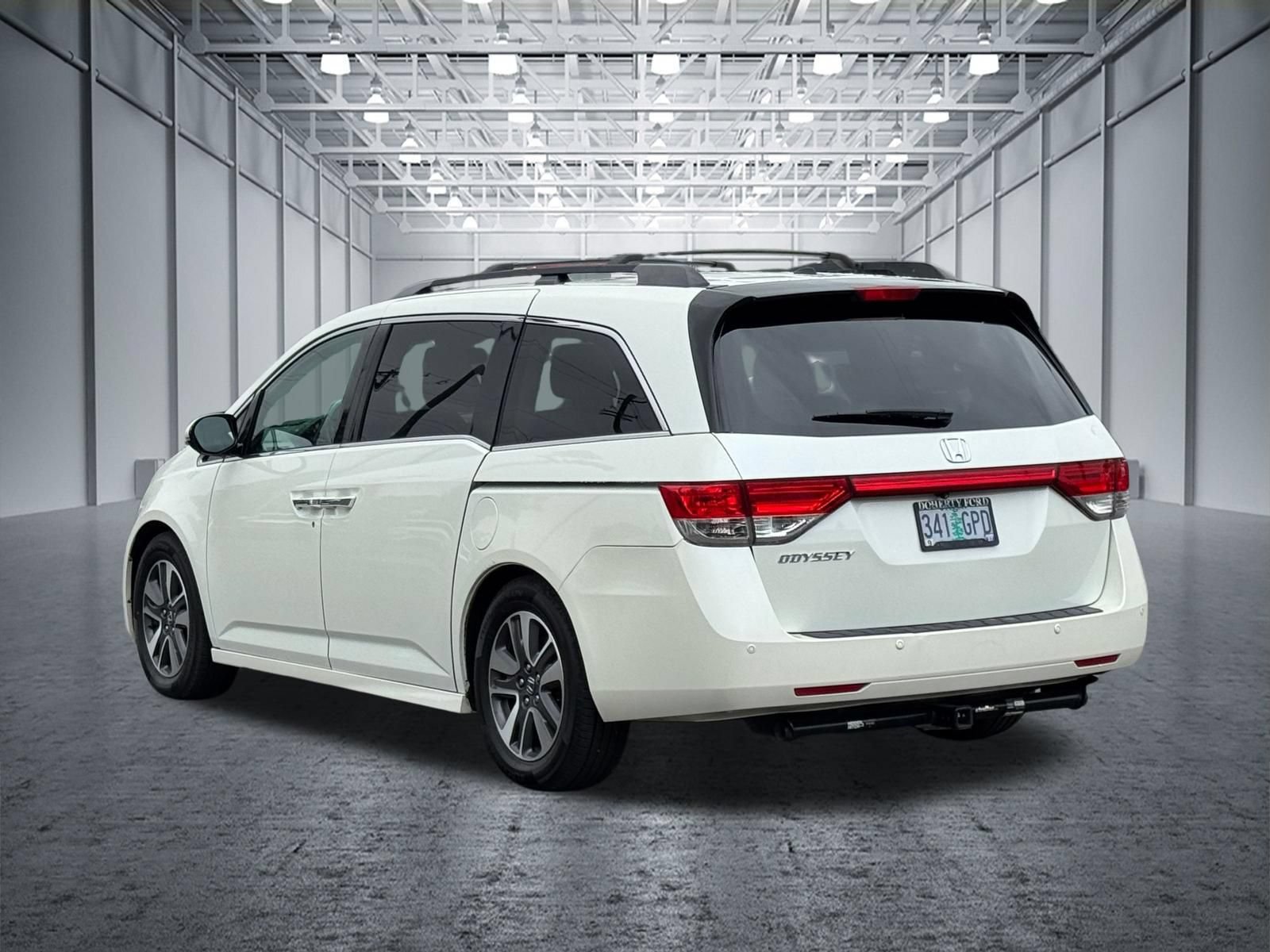 Used 2014 Honda Odyssey Touring Elite image 9