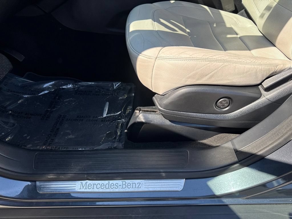 Used 2017 Mercedes-Benz GLS 450 4MATIC image 32