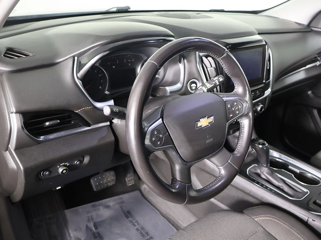 Used 2018 Chevrolet Traverse LT image 25