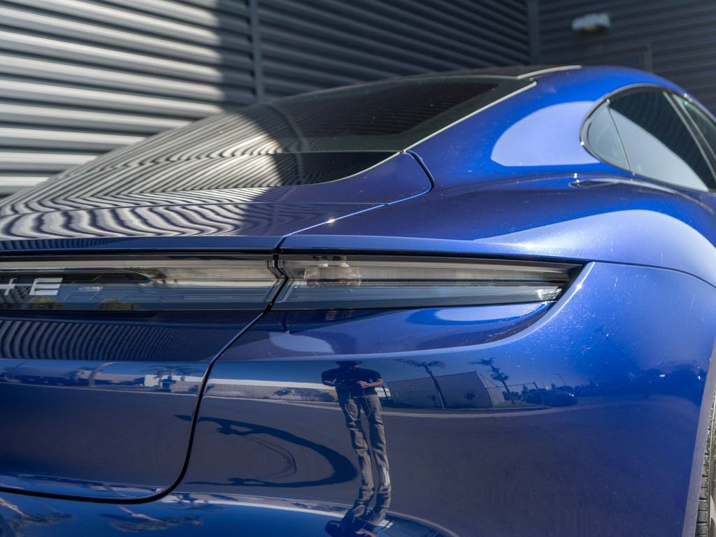 Used 2022 Porsche Taycan Turbo S image 14