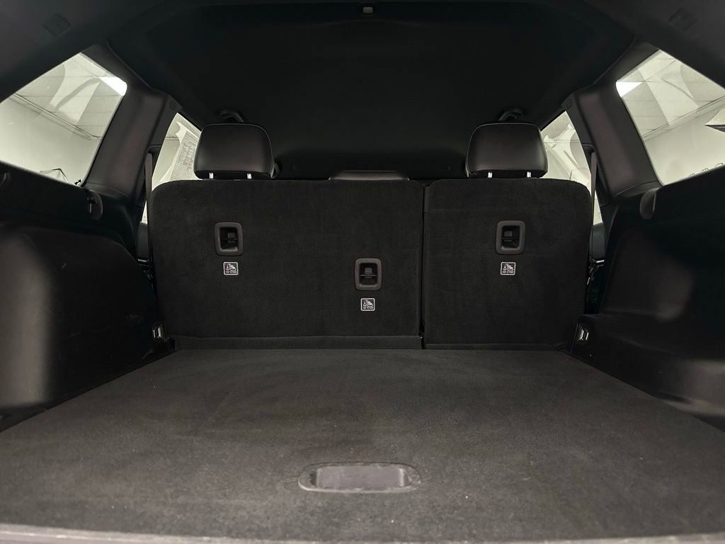 Used 2023 Jeep Grand Cherokee Altitude image 14