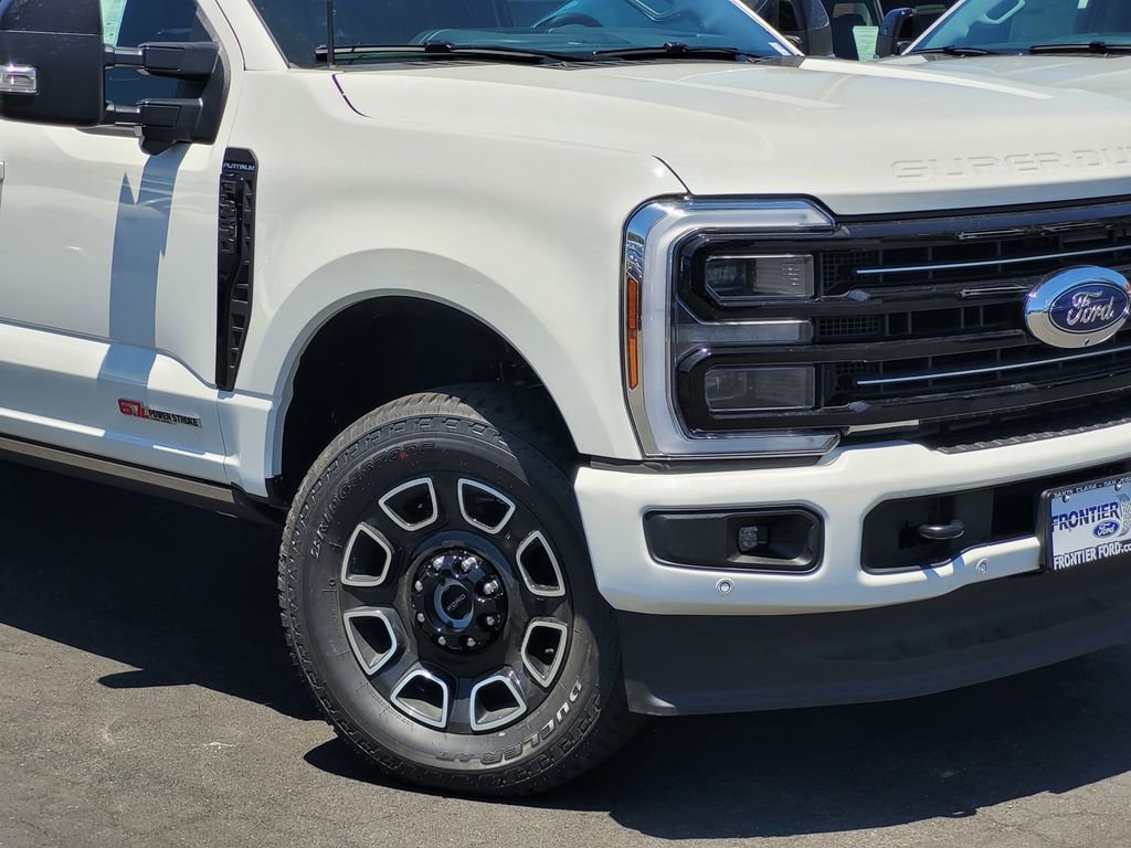 New 2025 Ford F350 Platinum image 28