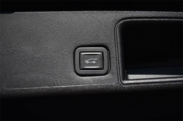 Used 2024 GMC Terrain SLT image 27