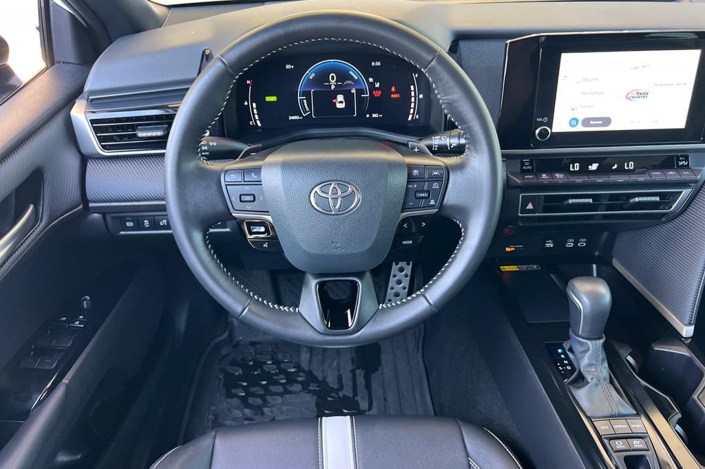 Certified 2025 Toyota Camry SE FWD image 16
