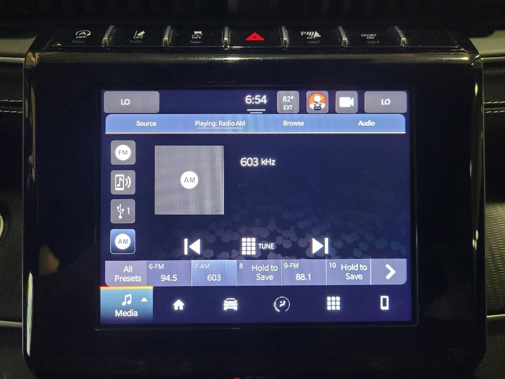 Used 2023 Jeep Grand Cherokee L Laredo AWD/4WD image 25