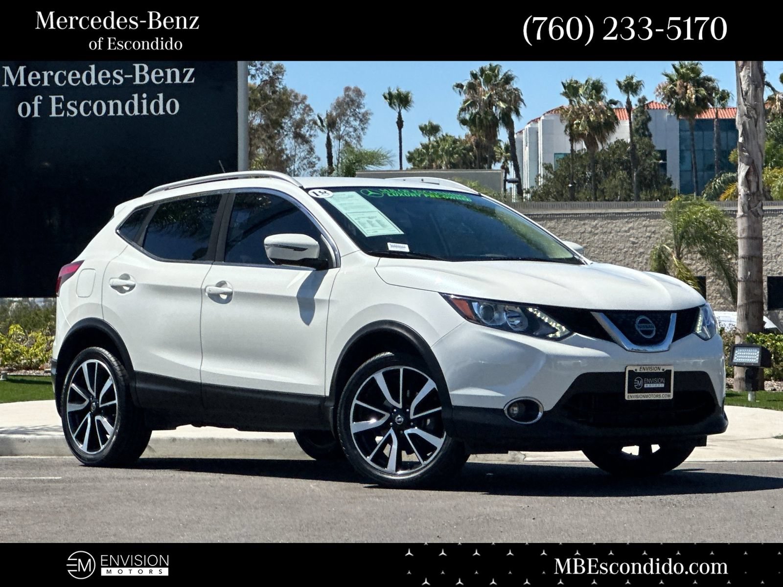 Used 2018 Nissan Rogue Sport SL FWD image 1