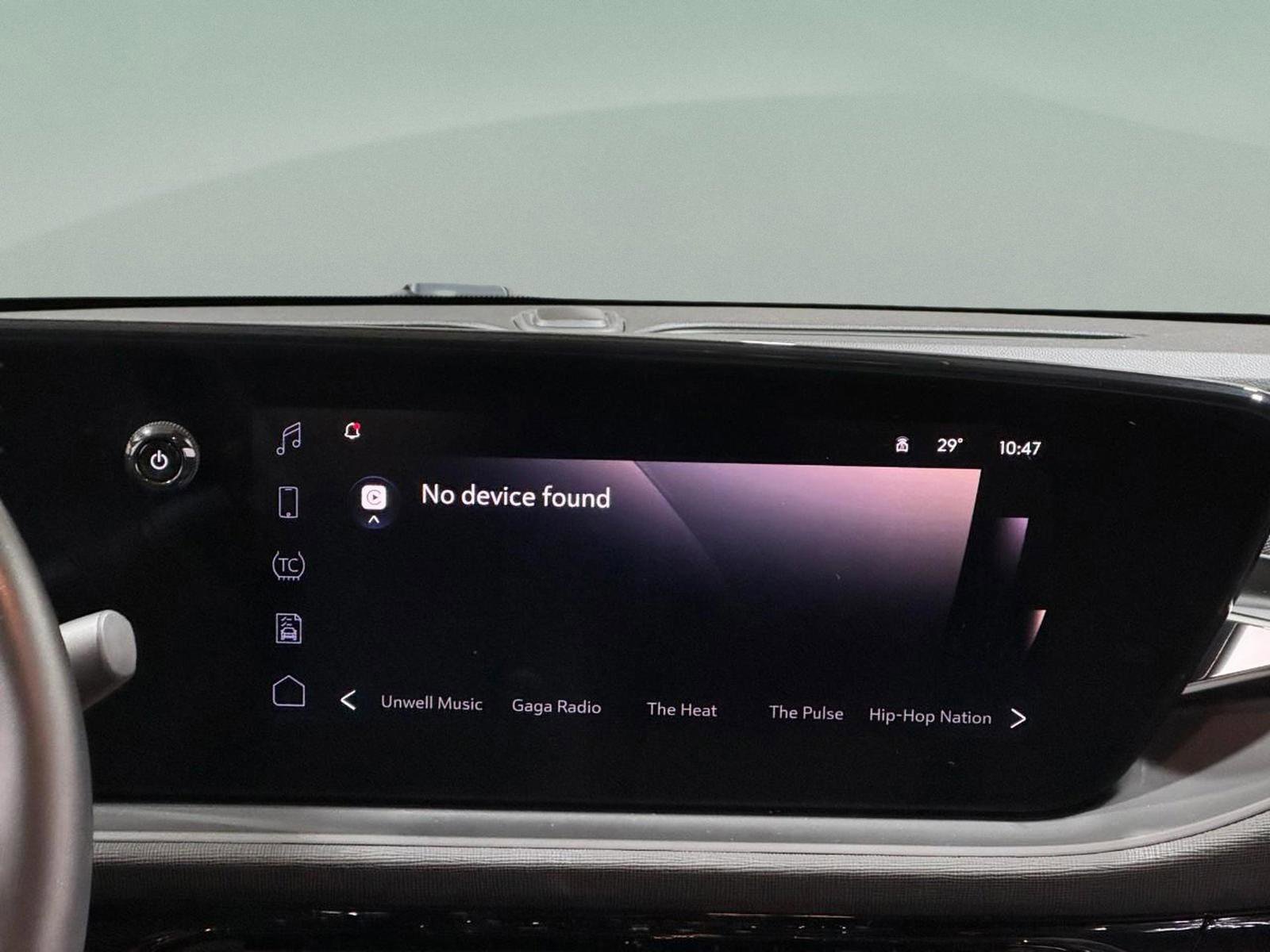 Used 2024 Buick Envista Sport Touring w/ Convenience I Package image 14