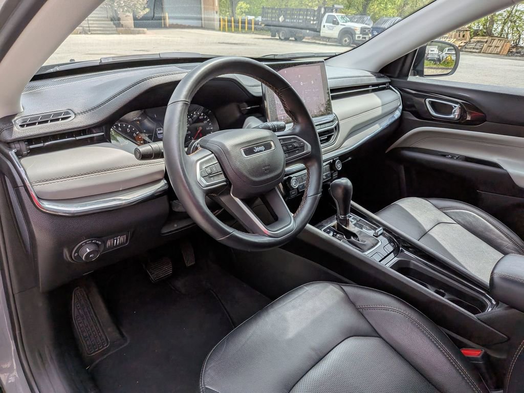 Used 2022 Jeep Compass Limited AWD/4WD image 12