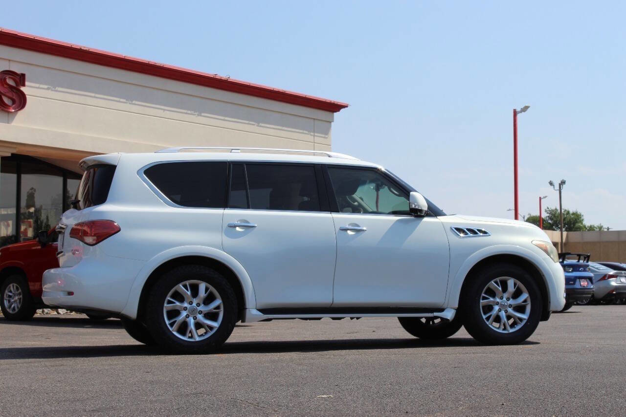 Used 2011 INFINITI QX56 4WD w/ Theater Pkg image 3