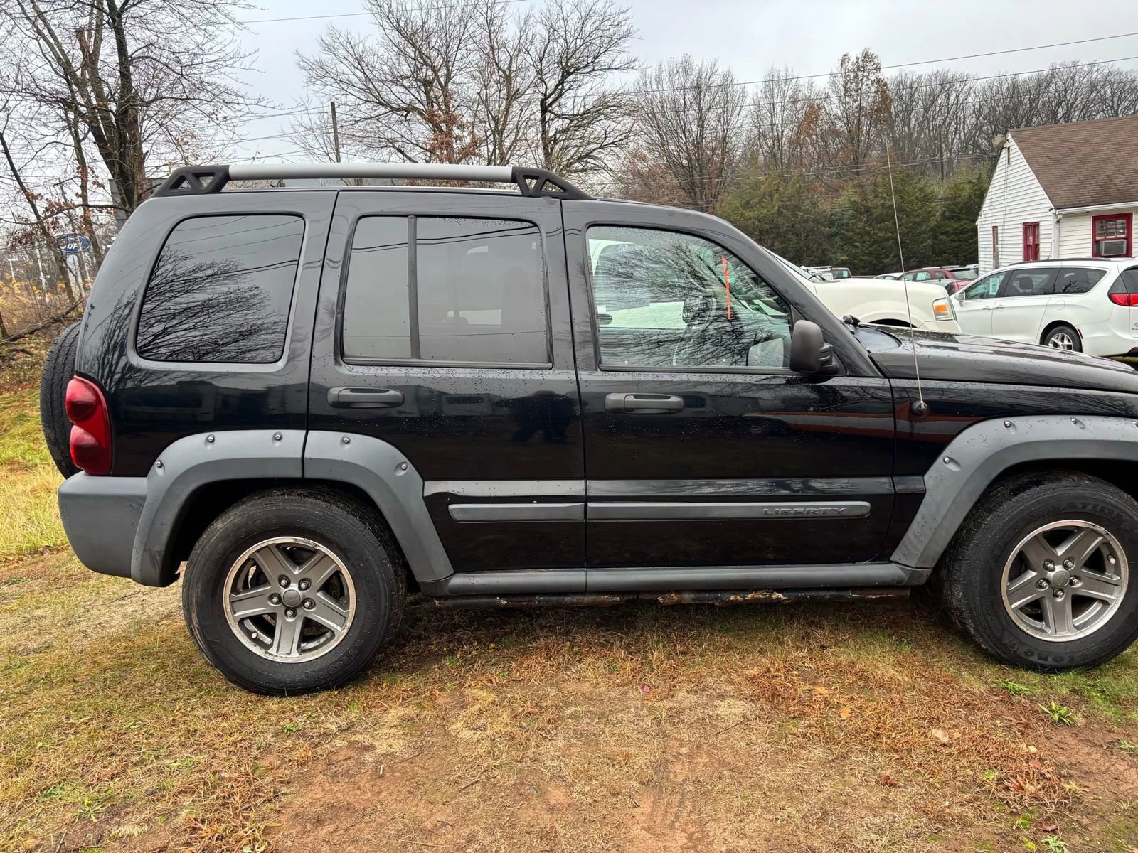 Used 2005 Jeep Liberty Renegade image 23