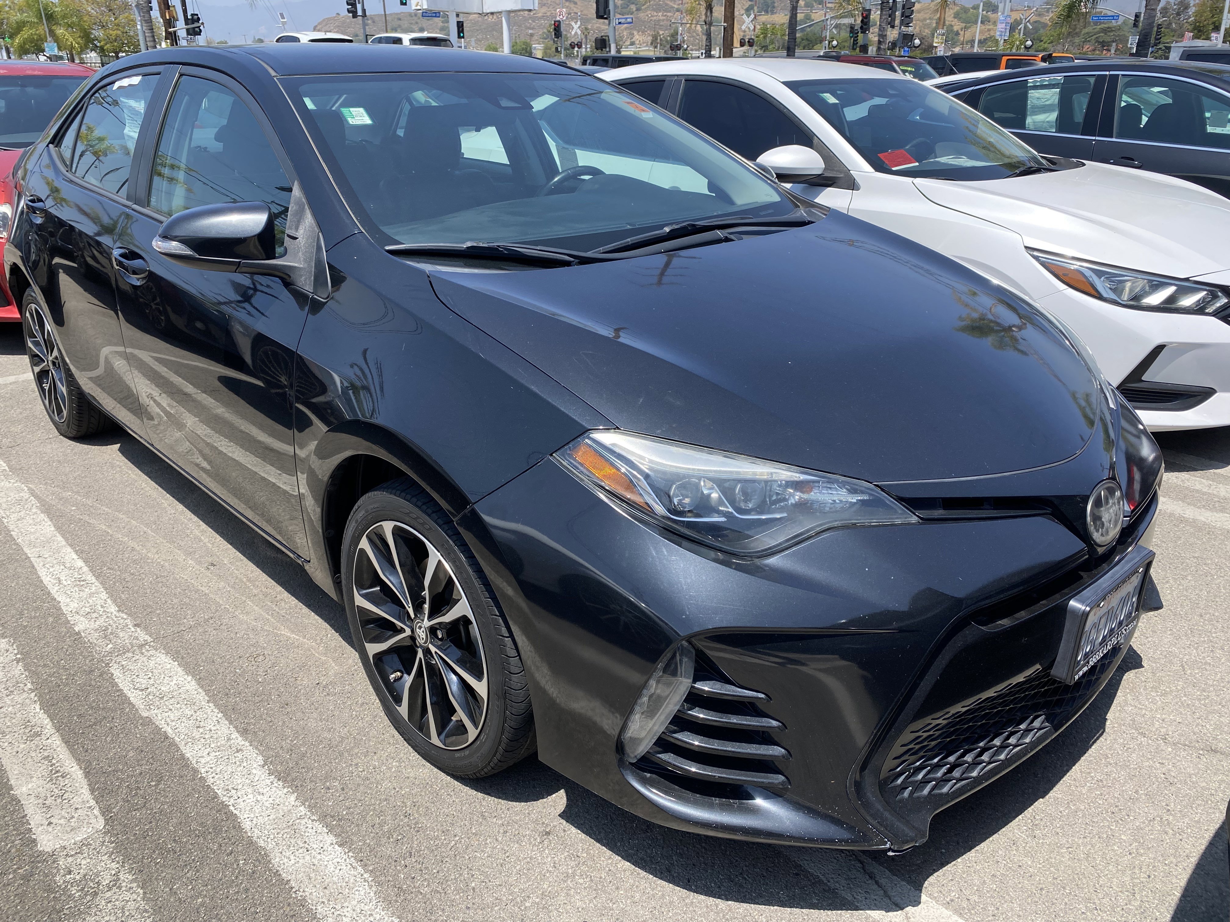 Used 2019 Toyota Corolla SE w/ Protection Package FWD image 3