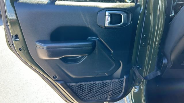 Used 2021 Jeep Wrangler Unlimited Rubicon image 14