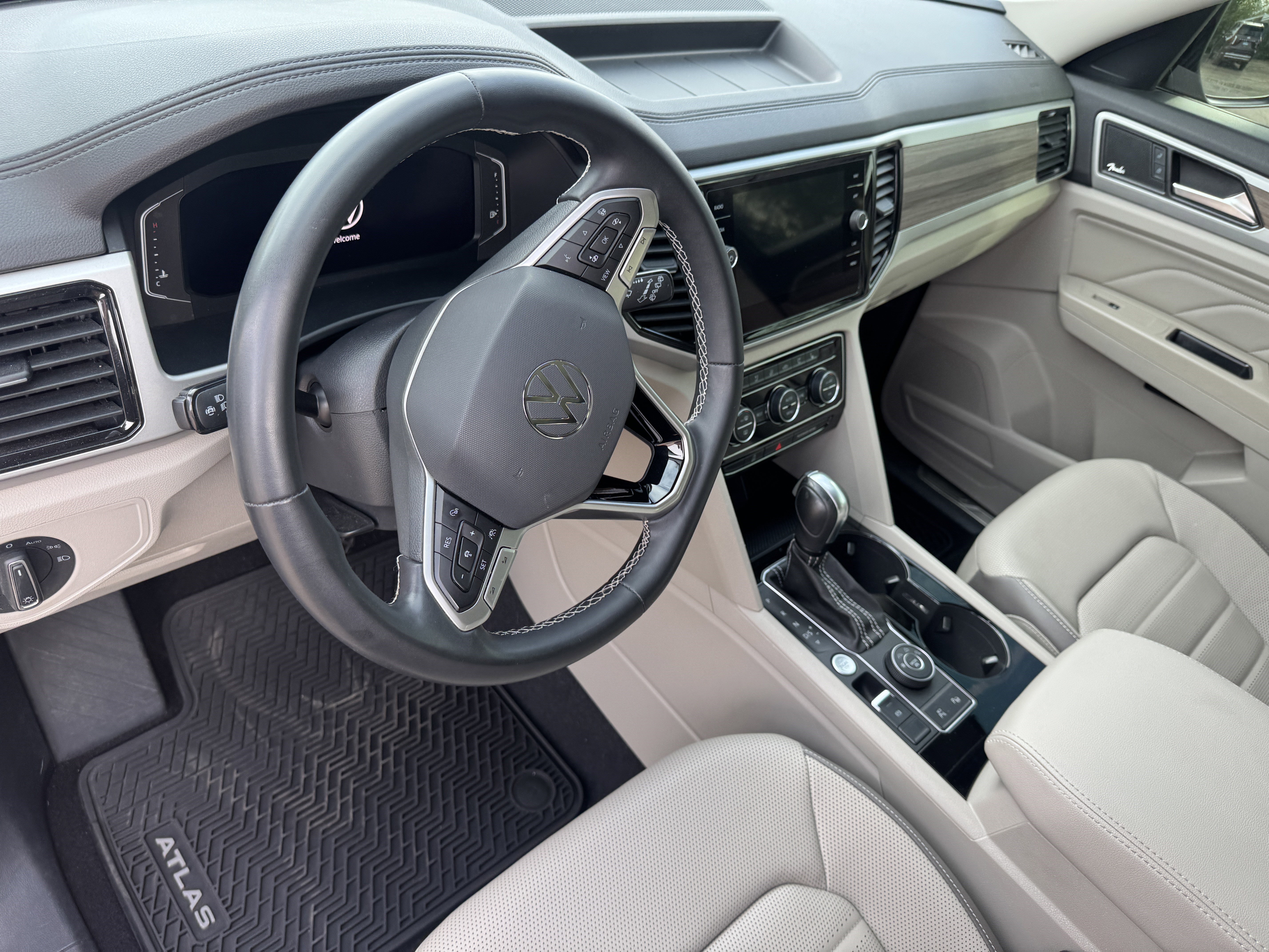 Used 2021 Volkswagen Atlas SEL Premium AWD/4WD image 13