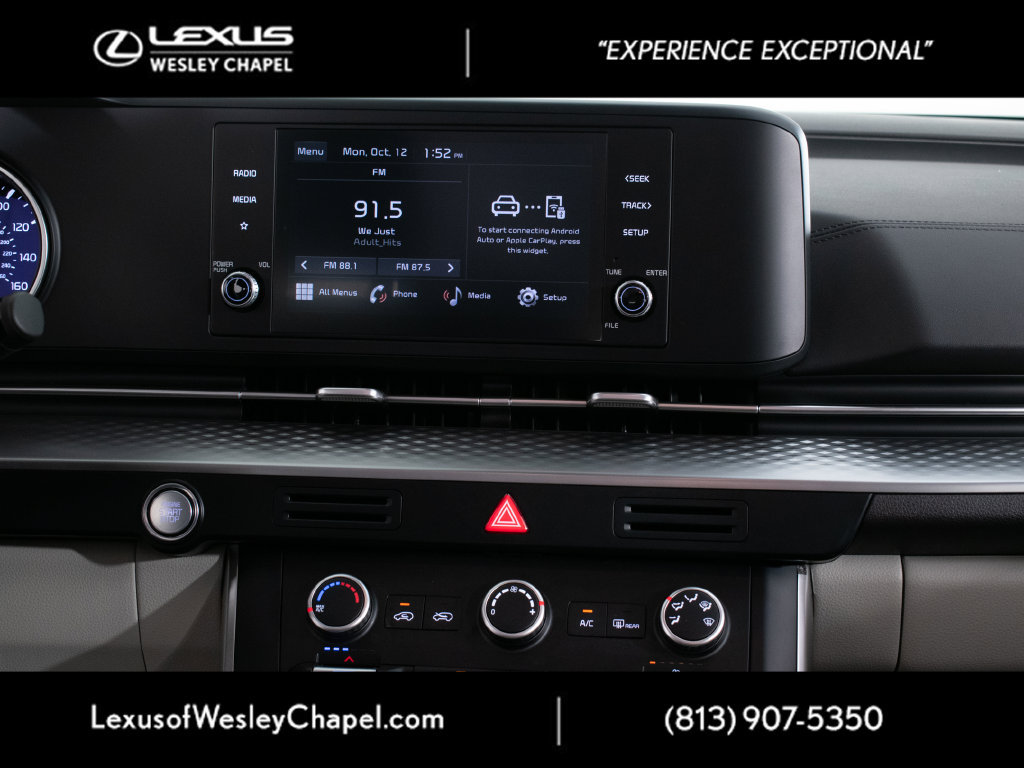Used 2024 Kia Carnival LX FWD image 19