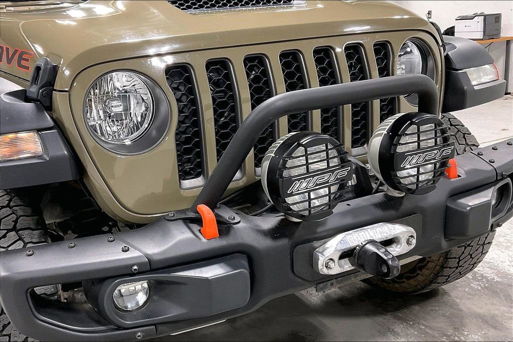 Used 2020 Jeep Gladiator Mojave w/ Trailer Tow Package image 34