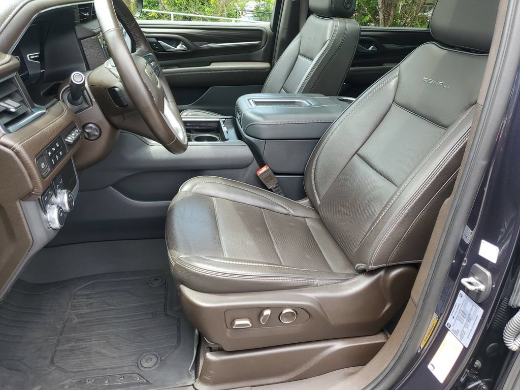Used 2023 GMC Yukon XL Denali AWD/4WD image 19