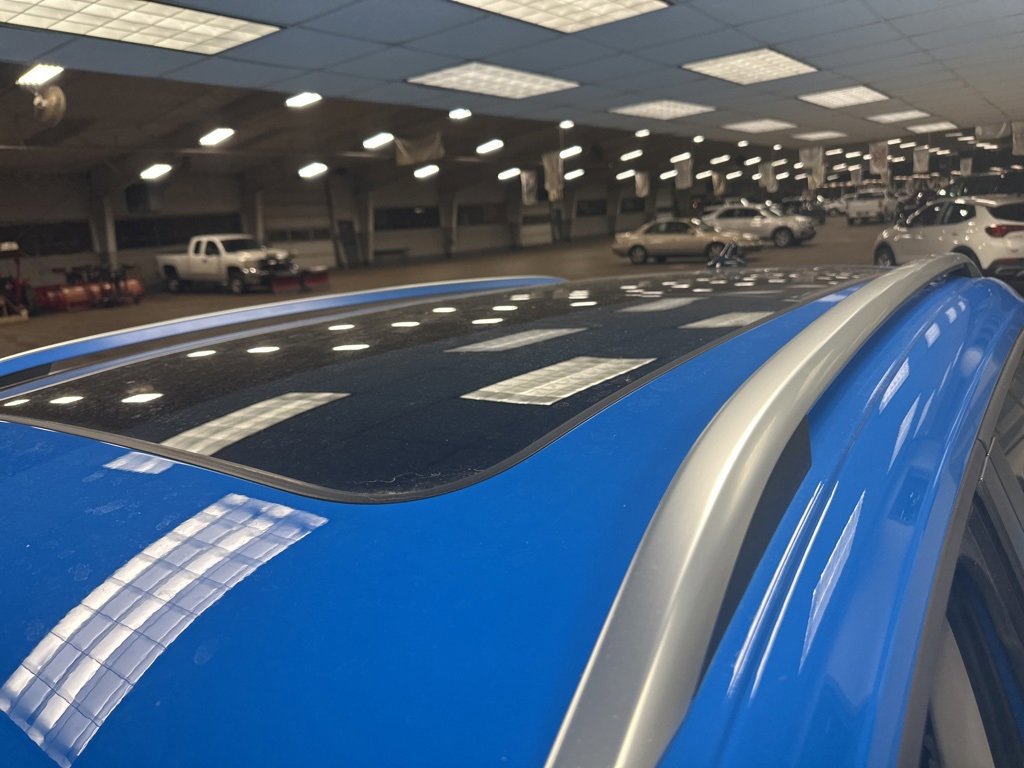 Used 2024 Volkswagen Taos SE image 10