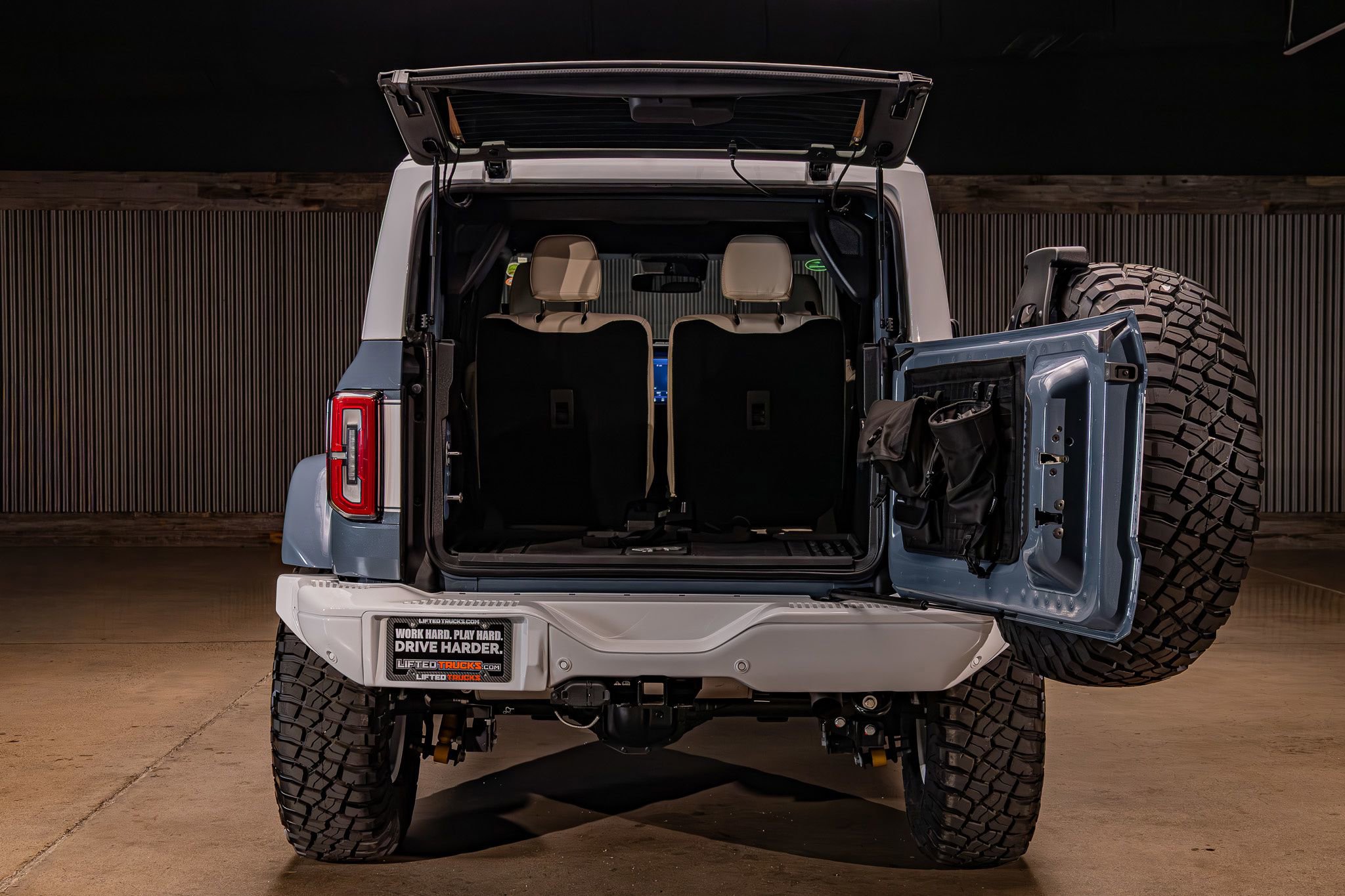 Used 2024 Ford Bronco Heritage Edition image 9