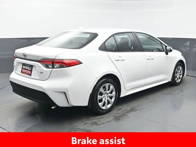 Used 2025 Toyota Corolla LE FWD image 7
